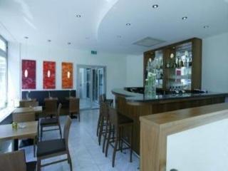 Hotel Senator 3*